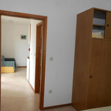 Apartamento 32 *