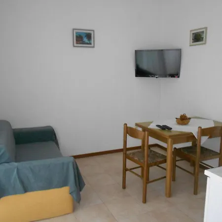 32 Rovinj